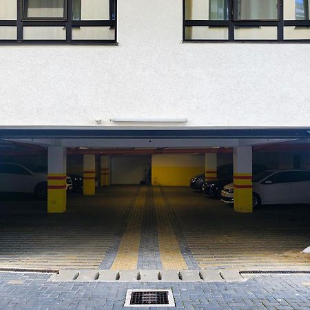 Dreamgarden Airport Apartment & Secure Parking & Airport Shuttle Iasi Luaran gambar