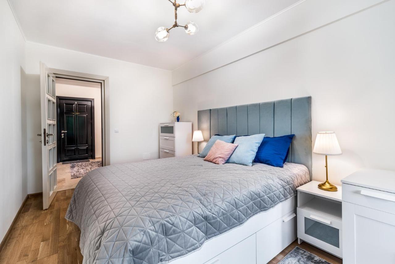 Dreamgarden Airport Apartment & Secure Parking & Airport Shuttle Iasi Luaran gambar