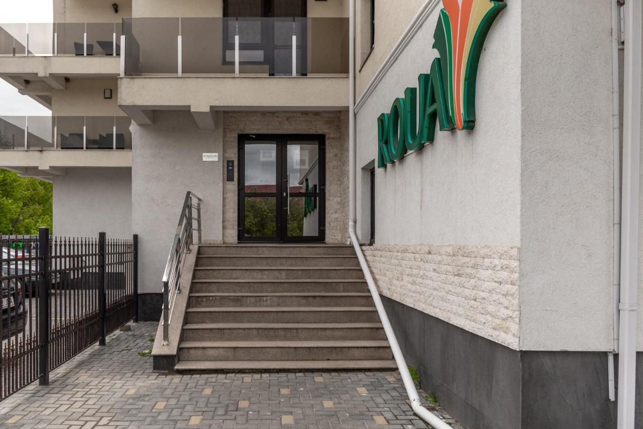 Dreamgarden Airport Apartment & Secure Parking & Airport Shuttle Iasi Luaran gambar